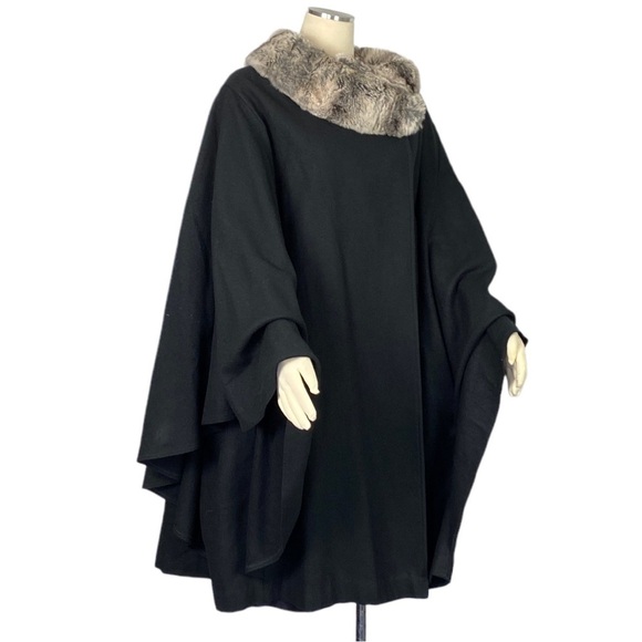 J. Hilary black cape - Picture 5 of 16